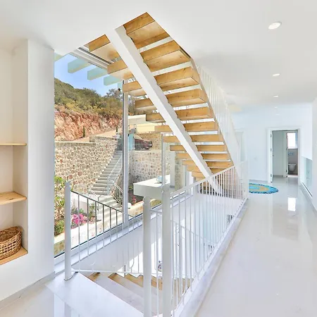 Villa Bella Mare Magnificent Ultra Luxury *