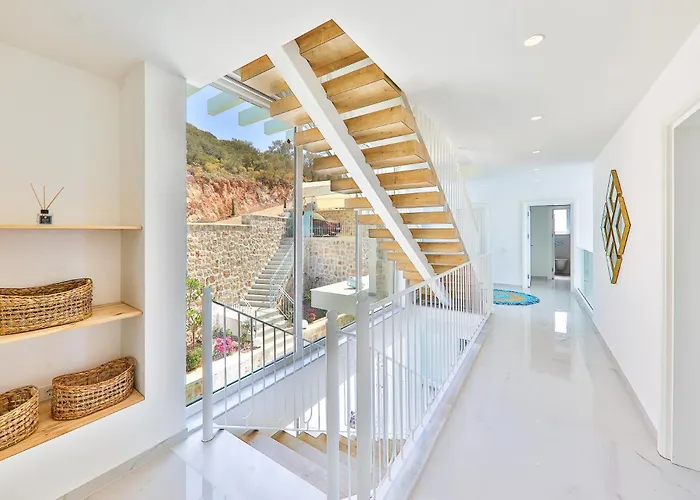 Вілла Bella Mare Magnificent Ultra Luxury *