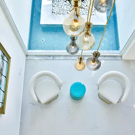 Bella Mare Magnificent Ultra Luxury カシュ